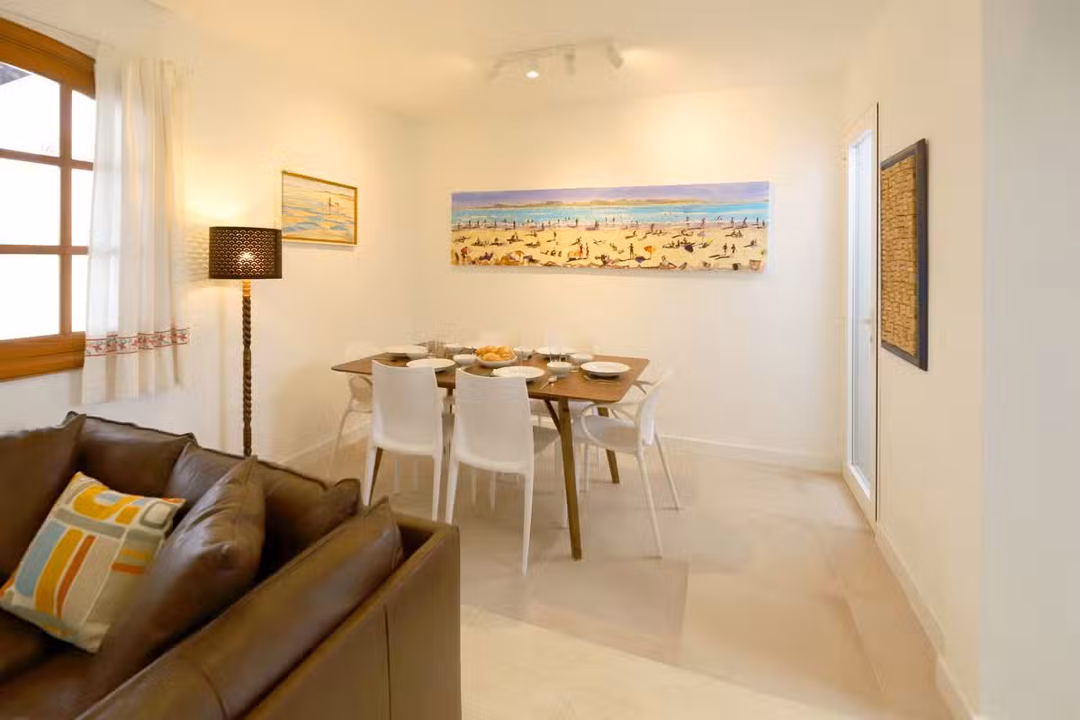 Villa Andorra dining area