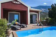 Trapezaki Bay Cottage