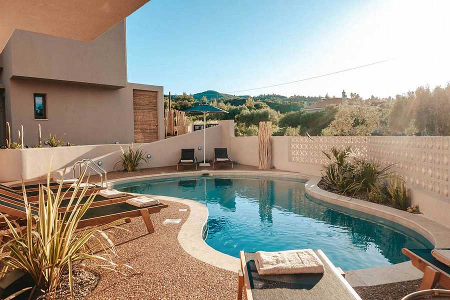 Amoessa Boutique, Greece