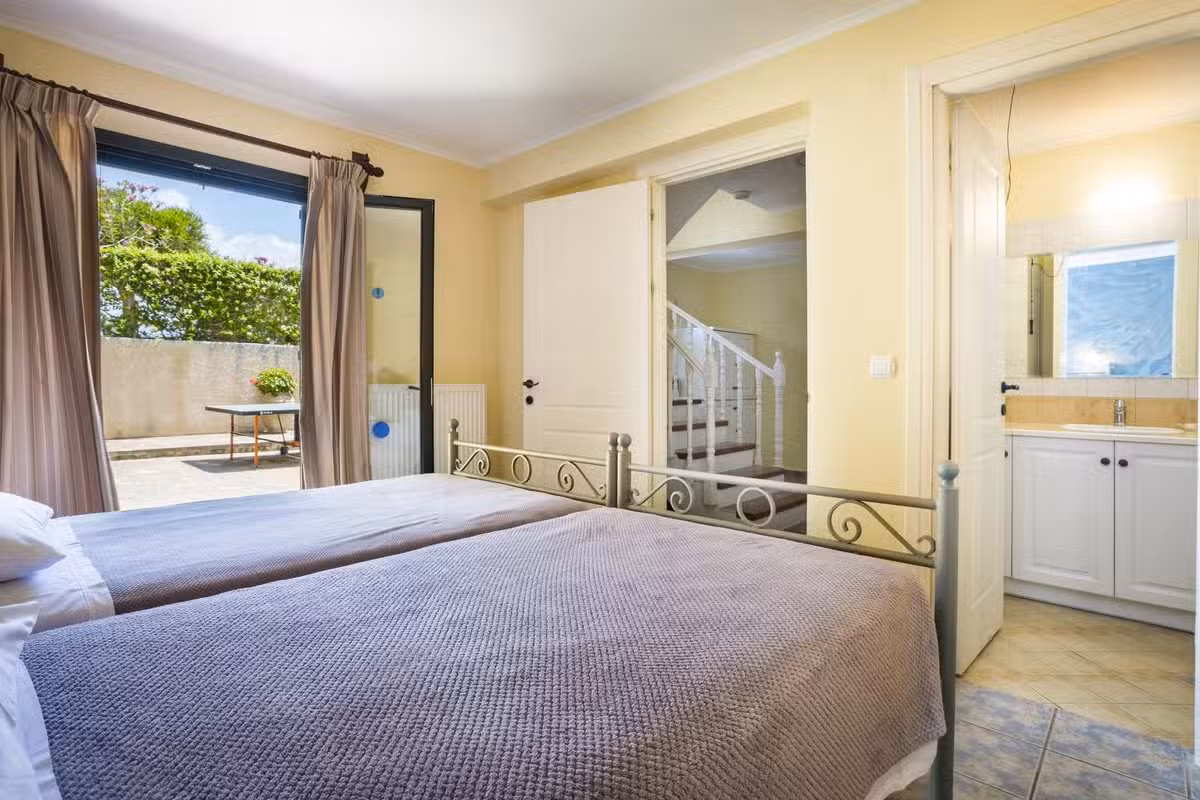 Villa Dionisis Bedroom