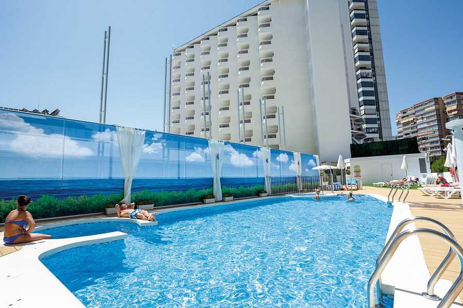 Riviera Beach Hotel, Spain