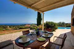 Villa Mataki Outdoor Dining