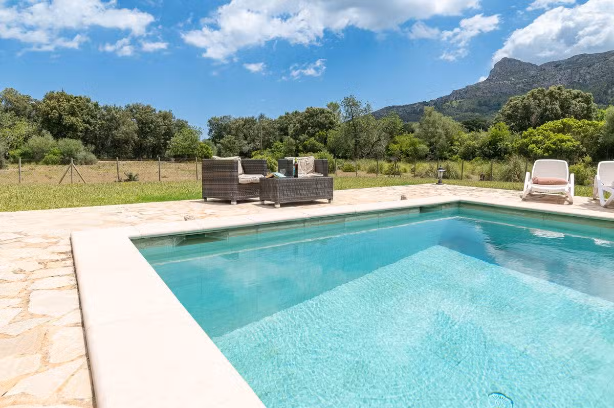 Vall den Marc Pool