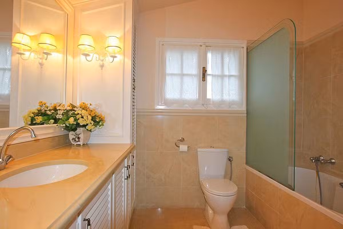 Villa Venus Bathroom
