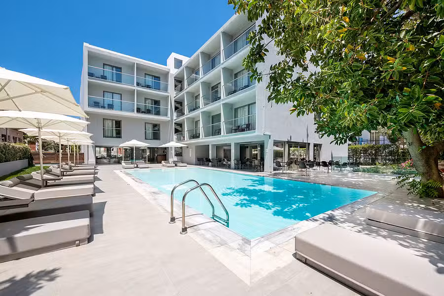 Oktober Downtown Boutique Hotel, Greece