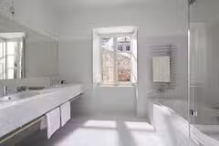 Villa Oasis bathroom