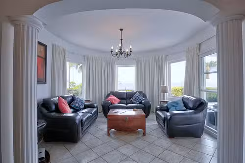Villa Alegranza Lounge Arch
