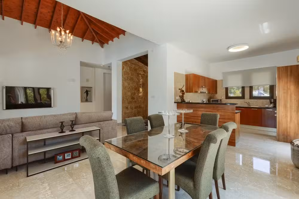 Villa Dione Dining Area