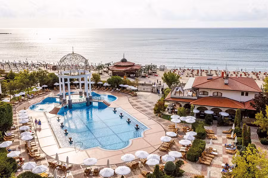 Helena Sands, Bulgaria