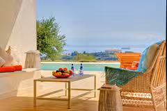 NAUTILOS POOL LOUNGE