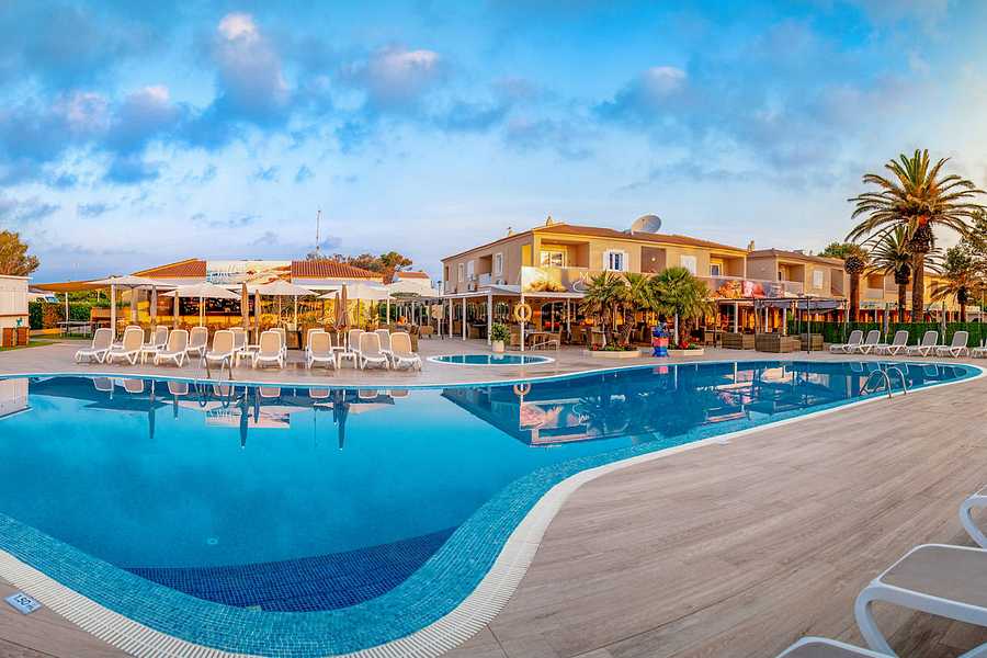 Maribel Apartments, Balearics