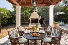 Villa Votana Outdoor Dining