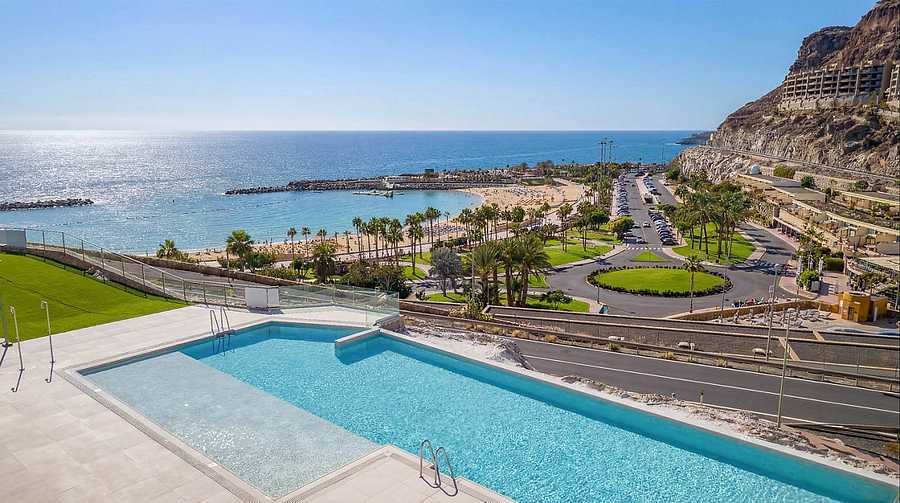 Amadores View, Canary Islands