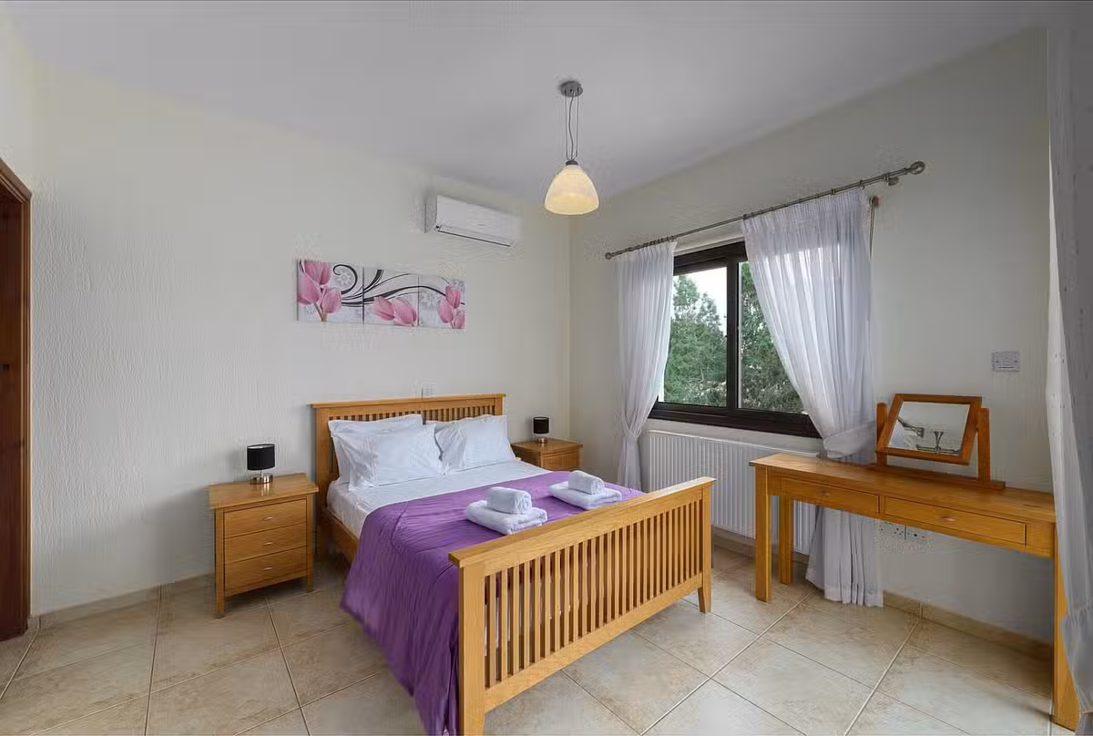 Villa Camelot Bedroom