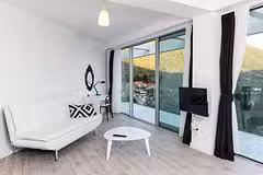 Villa Art sofa and tv