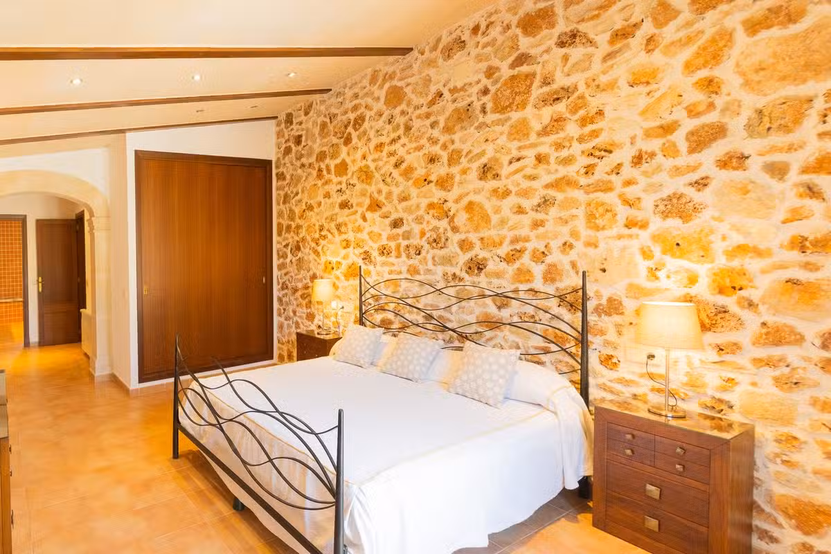 Villa es Jardí double bed