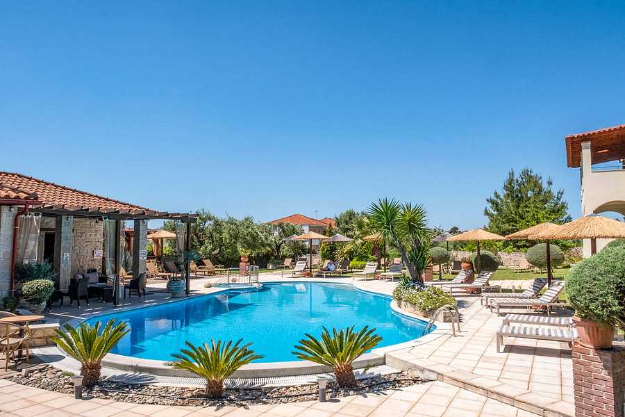 Country Inn Hotel, Greece