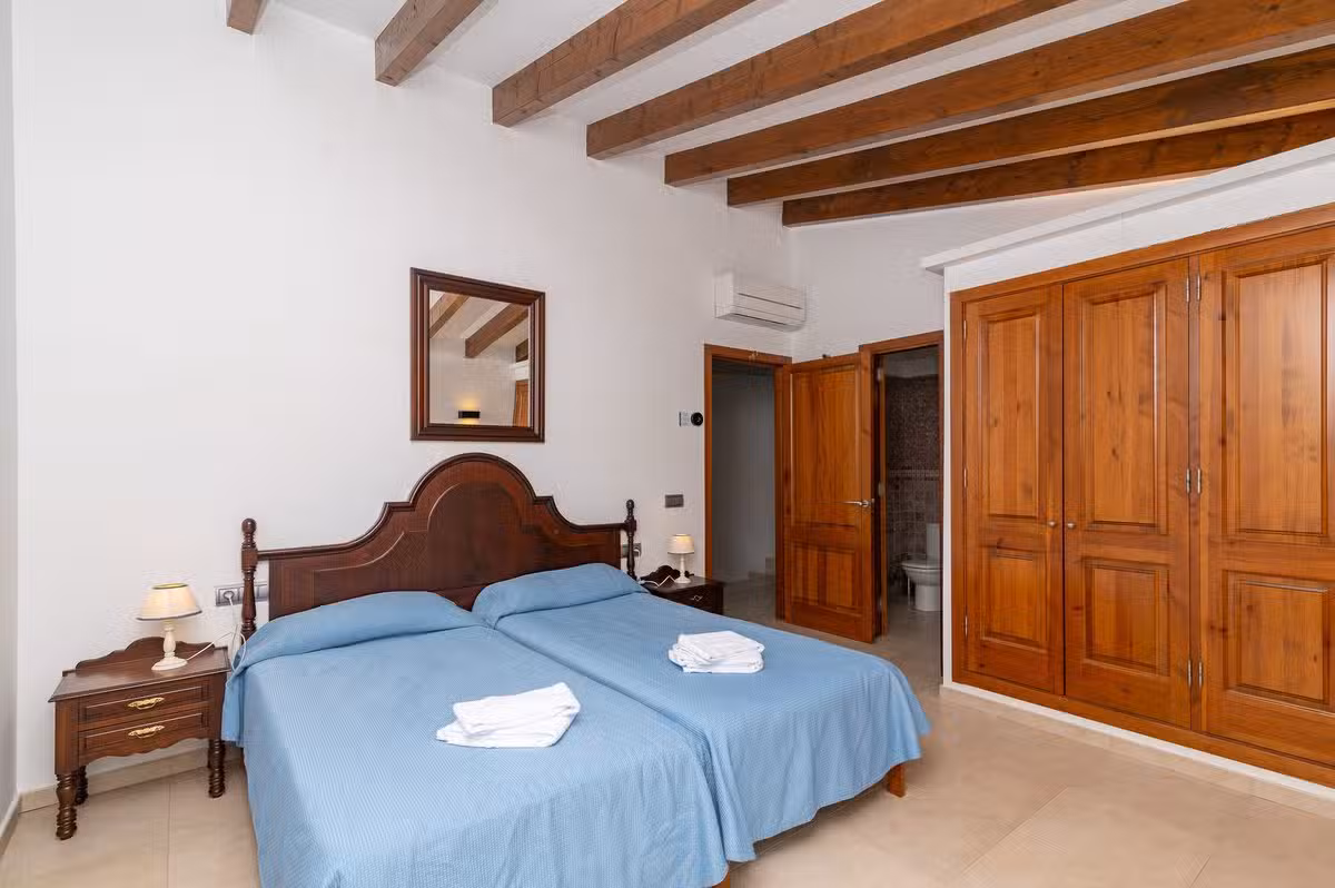 Vall den Marc Bedroom