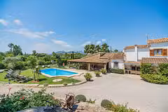 Villa Can Barretas