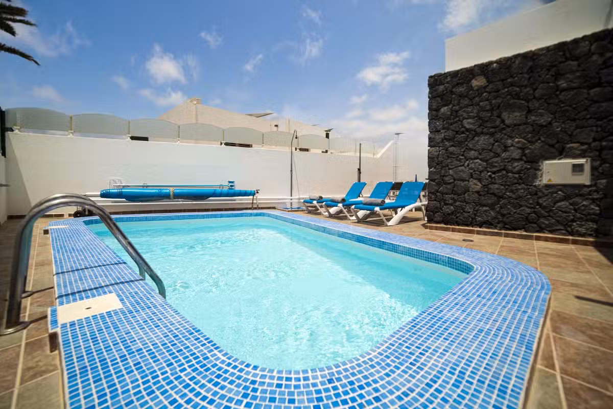 Villa Andorra pool area