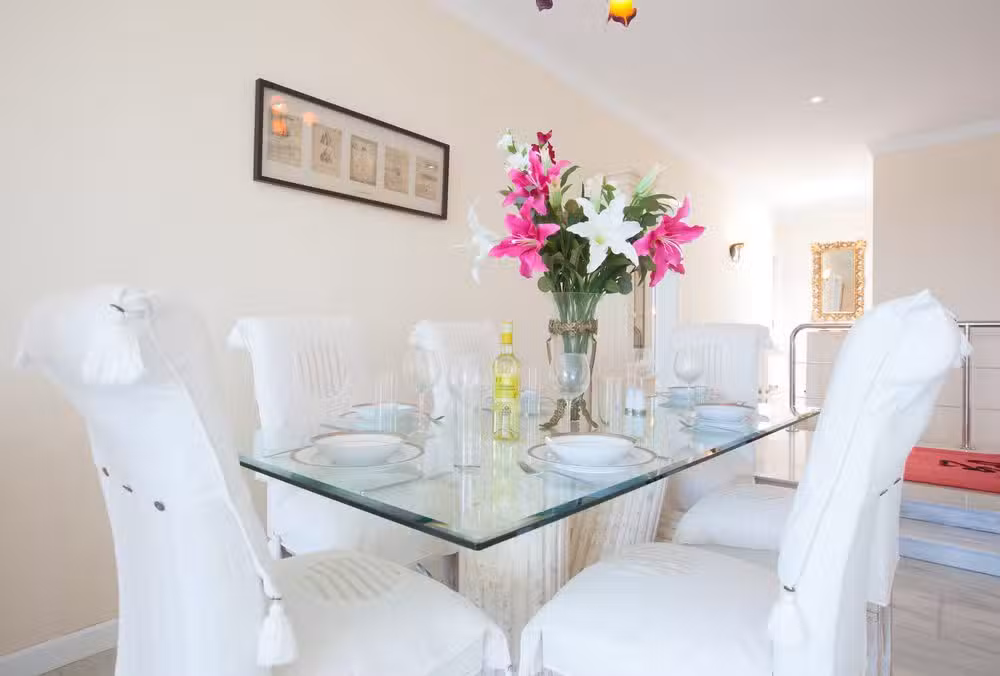 Casa Del Gray dining table