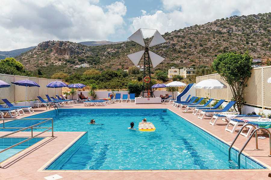 Paradise Apartments, Greece