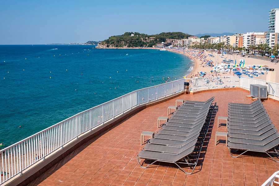 Rosamar Maxim, Spain