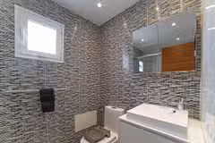 Villa Sirena Bathroom