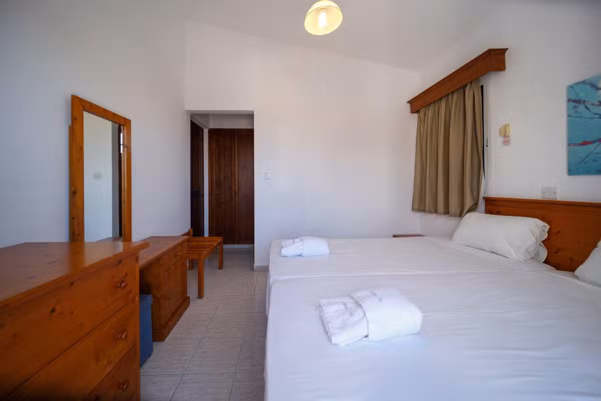Villa Thalia twin beds