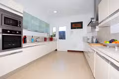 Captains Retreat kitchen
