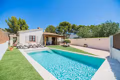Can Singala Pool and Terrace