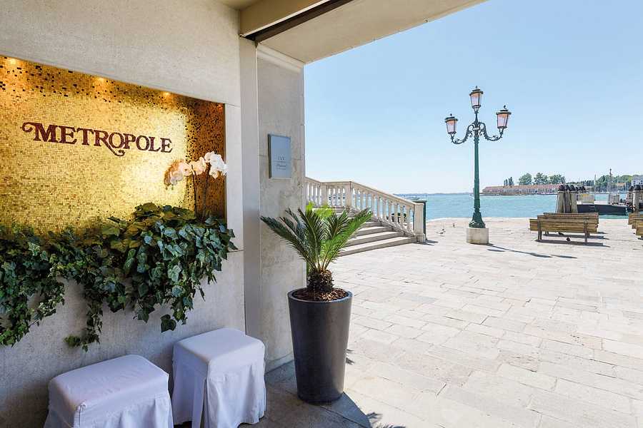 Hotel Metropole, Italy