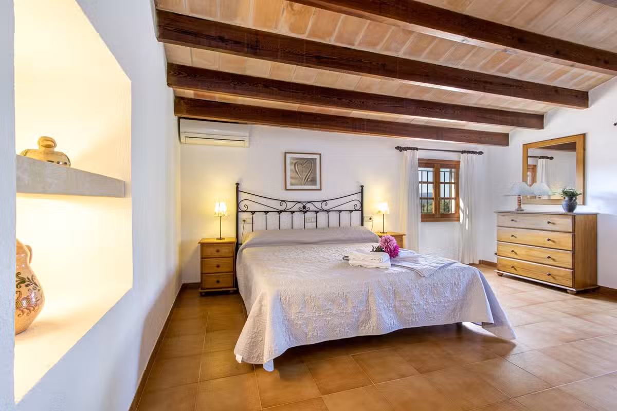 Villa Segui Petit Bedroom