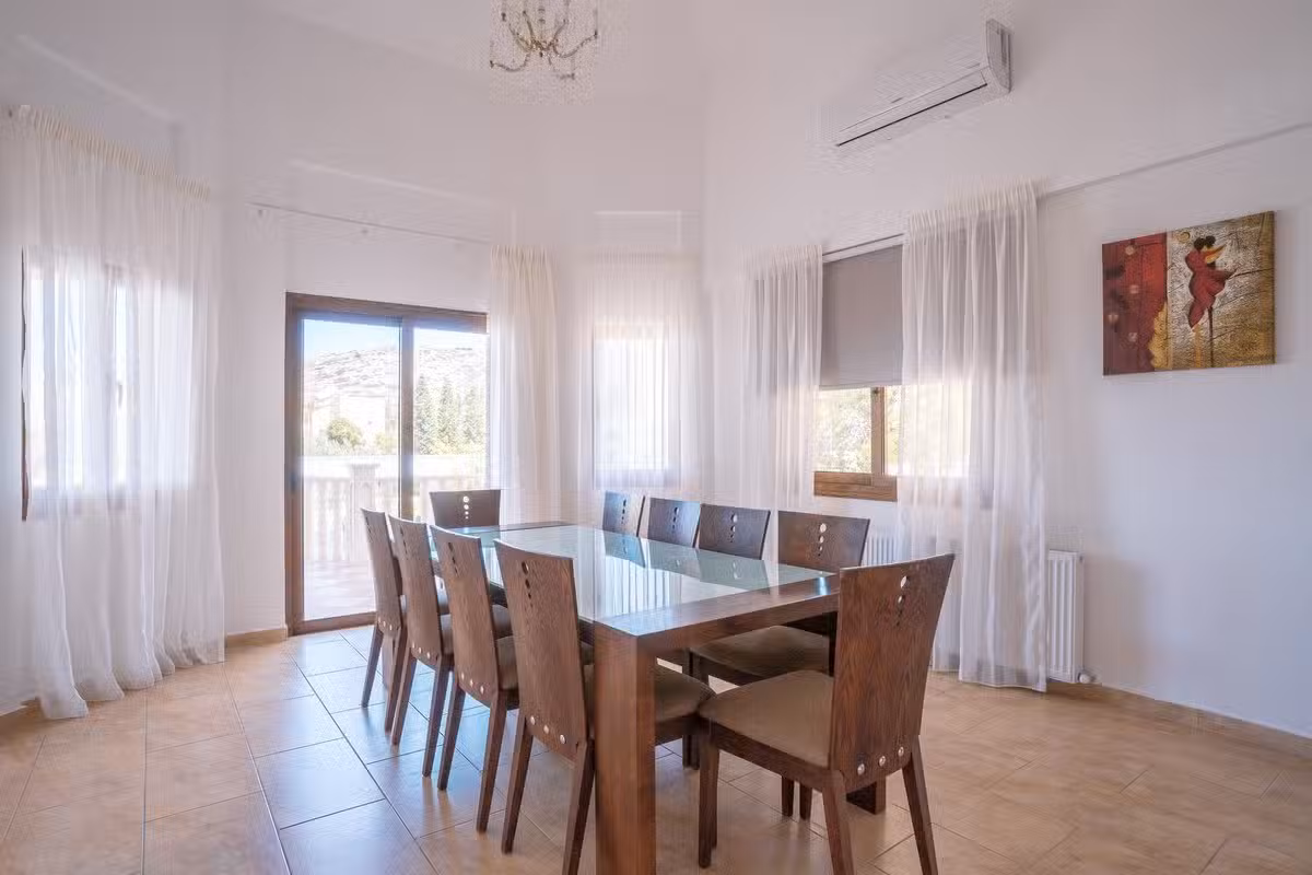 Villa Andrea dining room