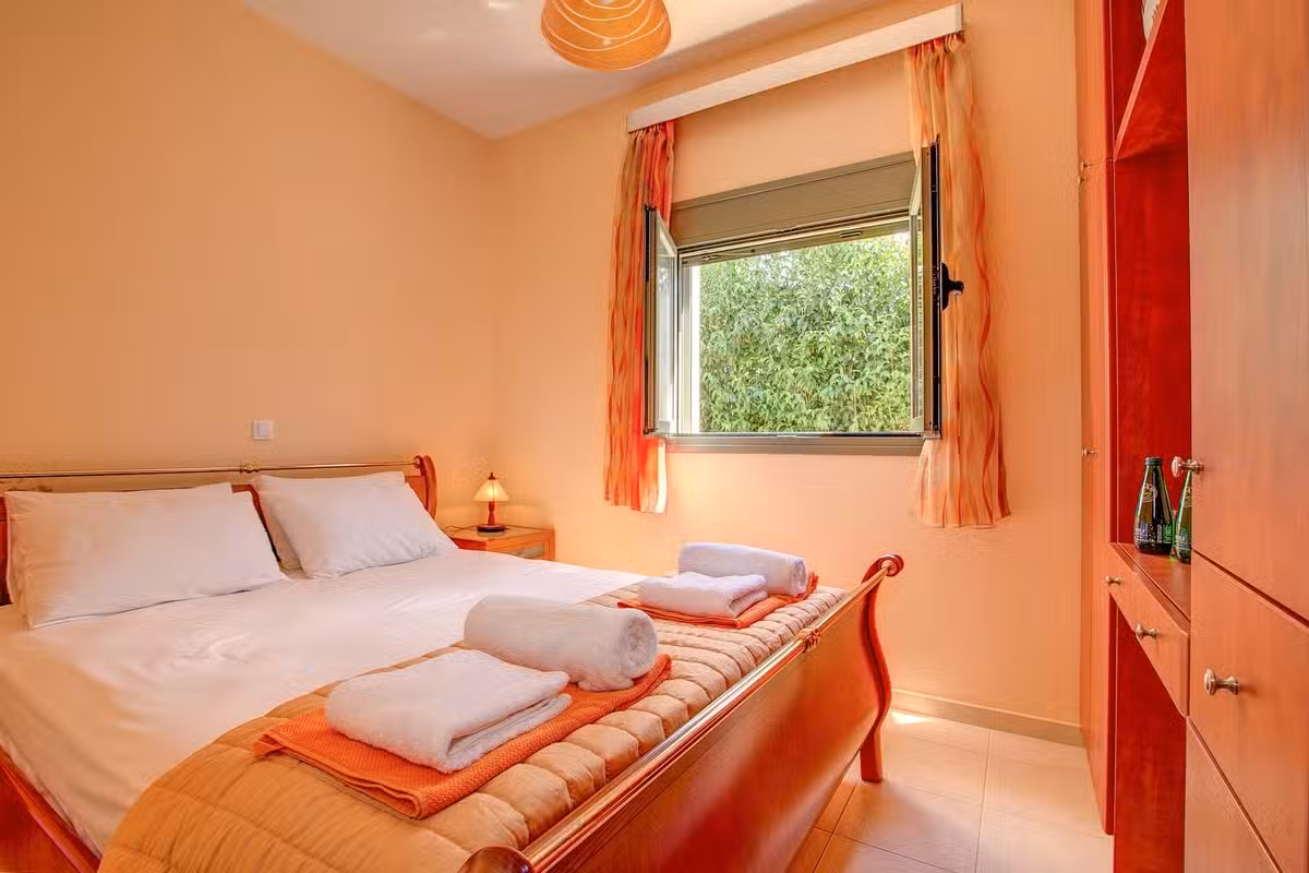 Trapezaki Secret Garden double room