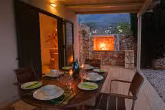 Villa Mataki Dining Room