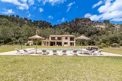 Vall den Marc Pool and Garden