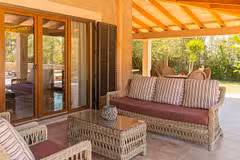 Villa es Jardí outdoor seating