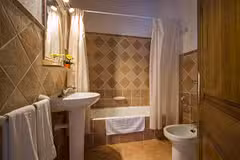 Can Daniel Bathroom