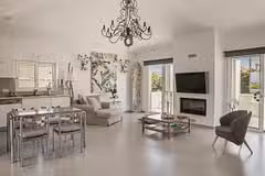 Ai Helis Summer House