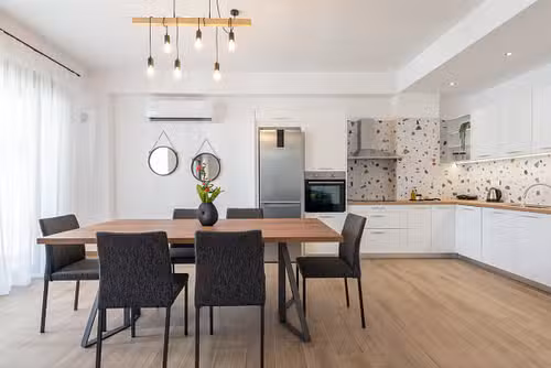Villa Esperos kitchen and dining