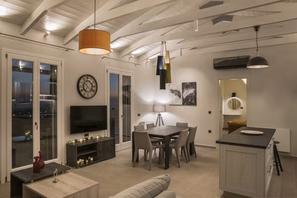 Villa Sea and Sky Dining Area