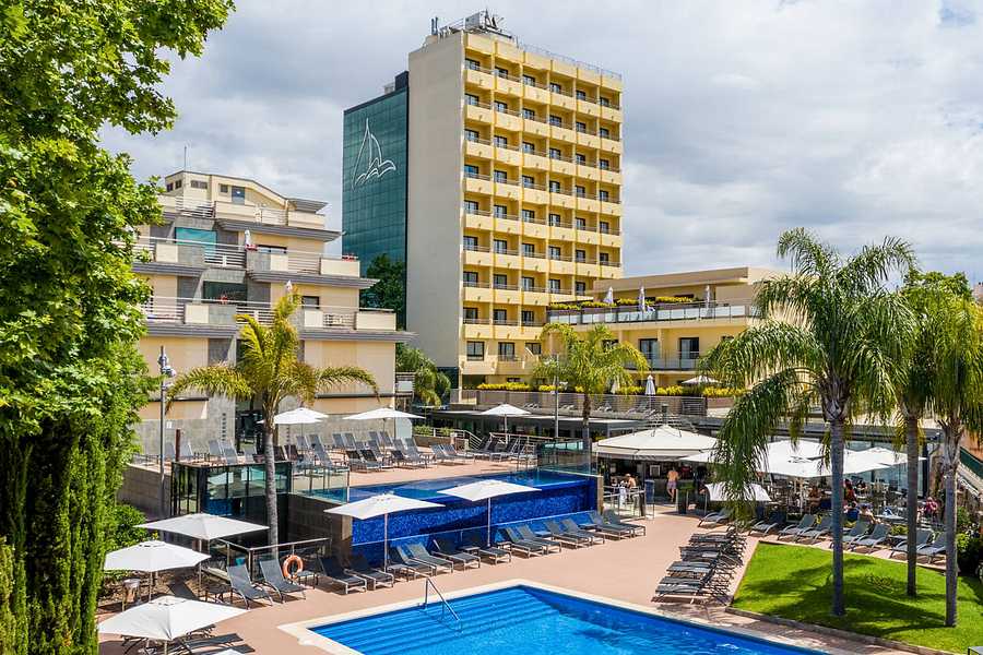 Isla Mallorca & Spa, Balearics