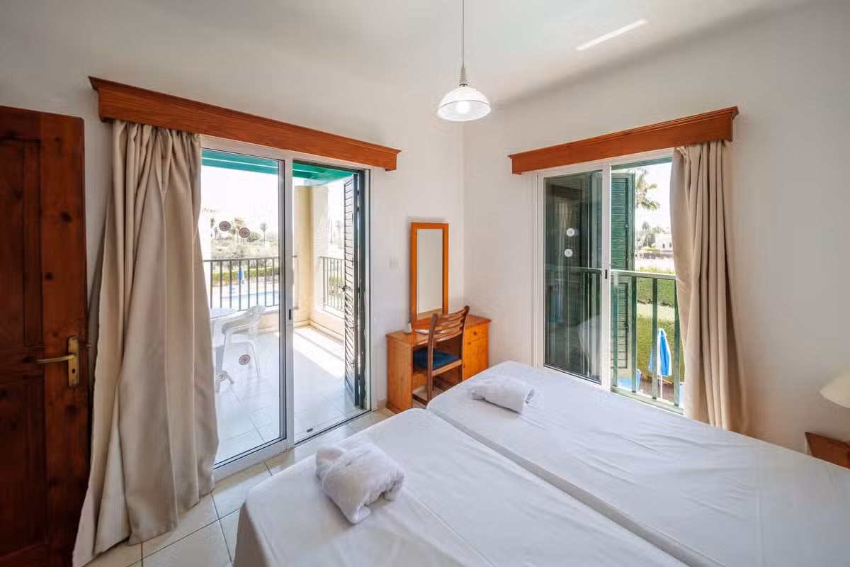 Villa Cleo Twin Bedroom