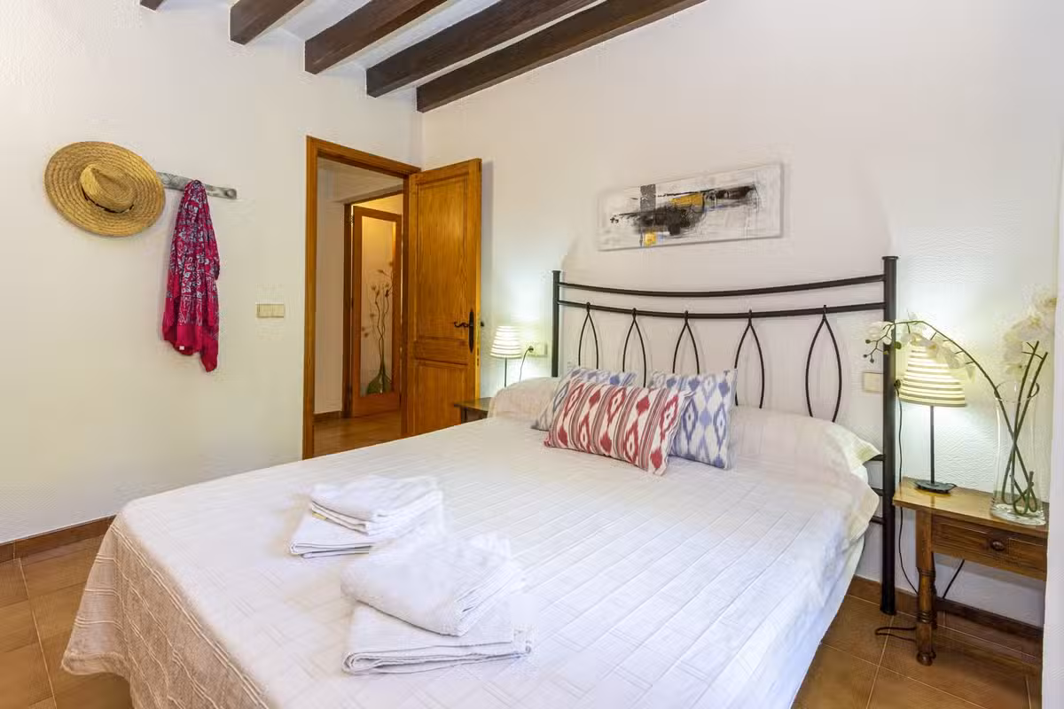 Villa Segui Petit Bedroom