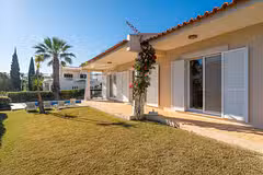 Villa Costa Outdoors