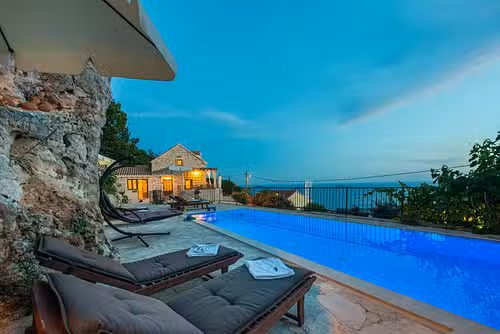 Villa Kamen pool night shot