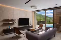 Palazzo Villa lounge and TV