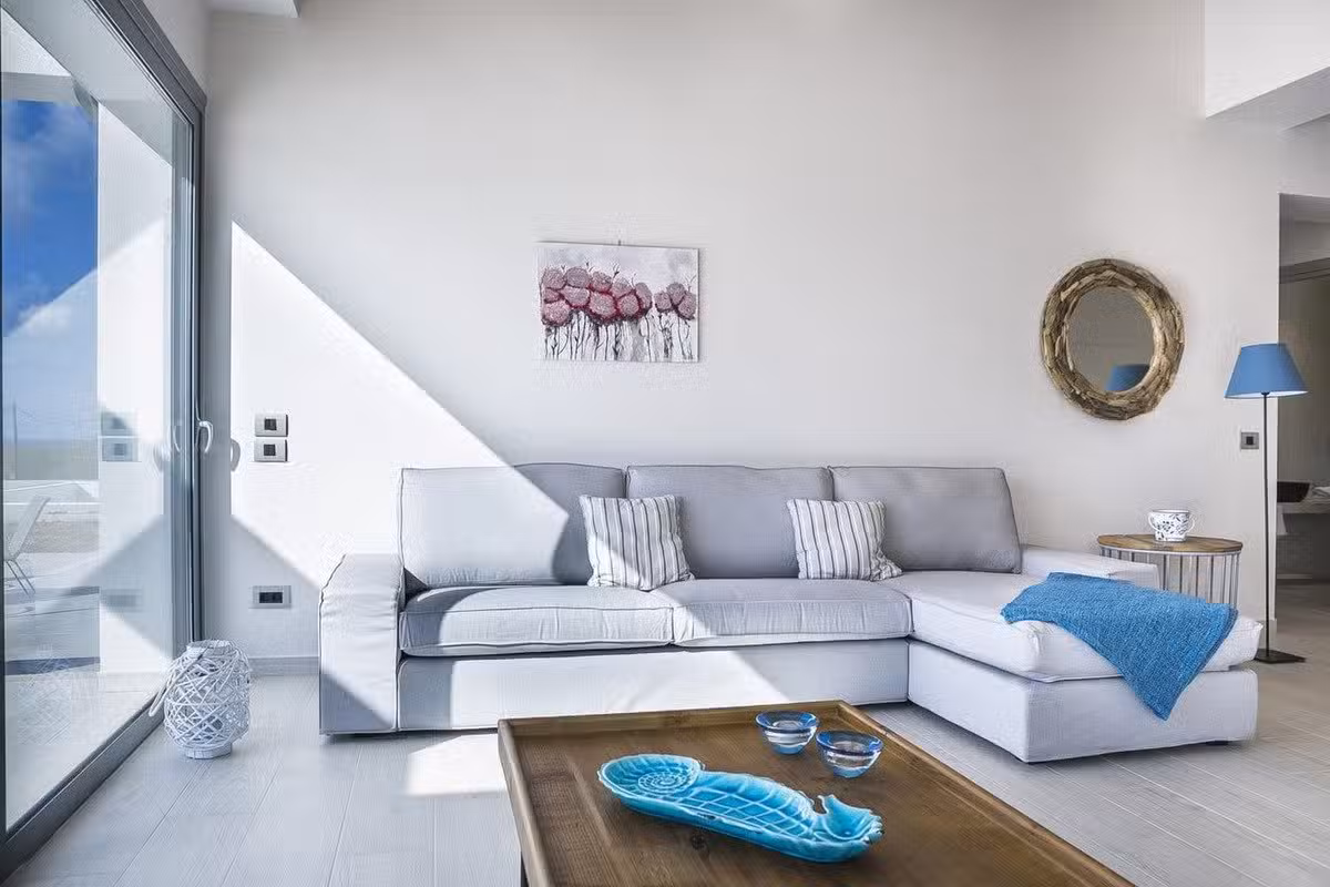Villa Juliet Lounge