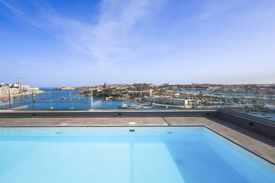 Verdi Gzira Promenade, Malta